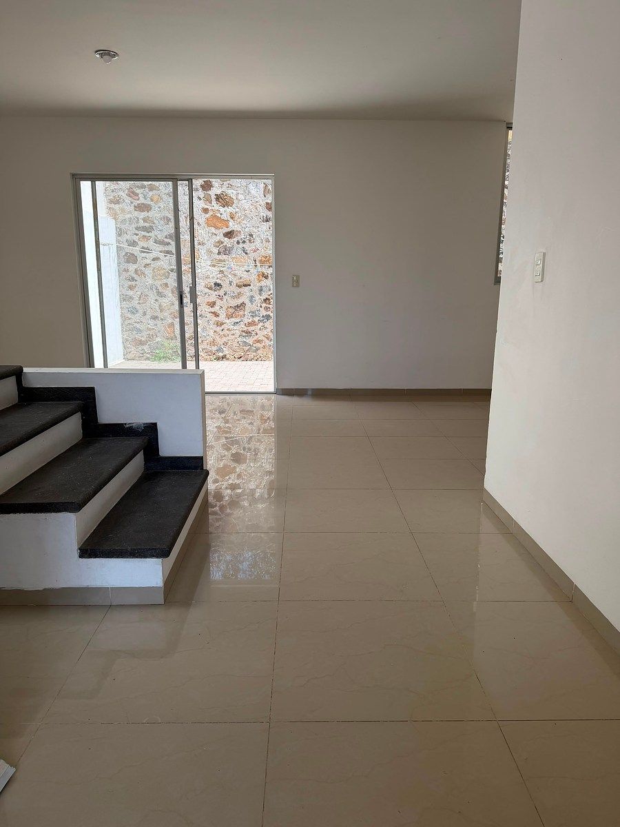 Casa em Altos del Marqués, Querétaro, foto 2 de 23
