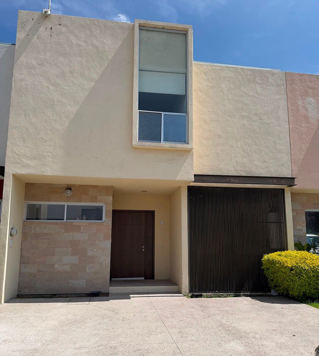 VENDA DE CASA NO CONDOMÍNIO VIRREY DE ARAGÓN ALTOS DEL MARQUÉS. 16, foto 1 de 23