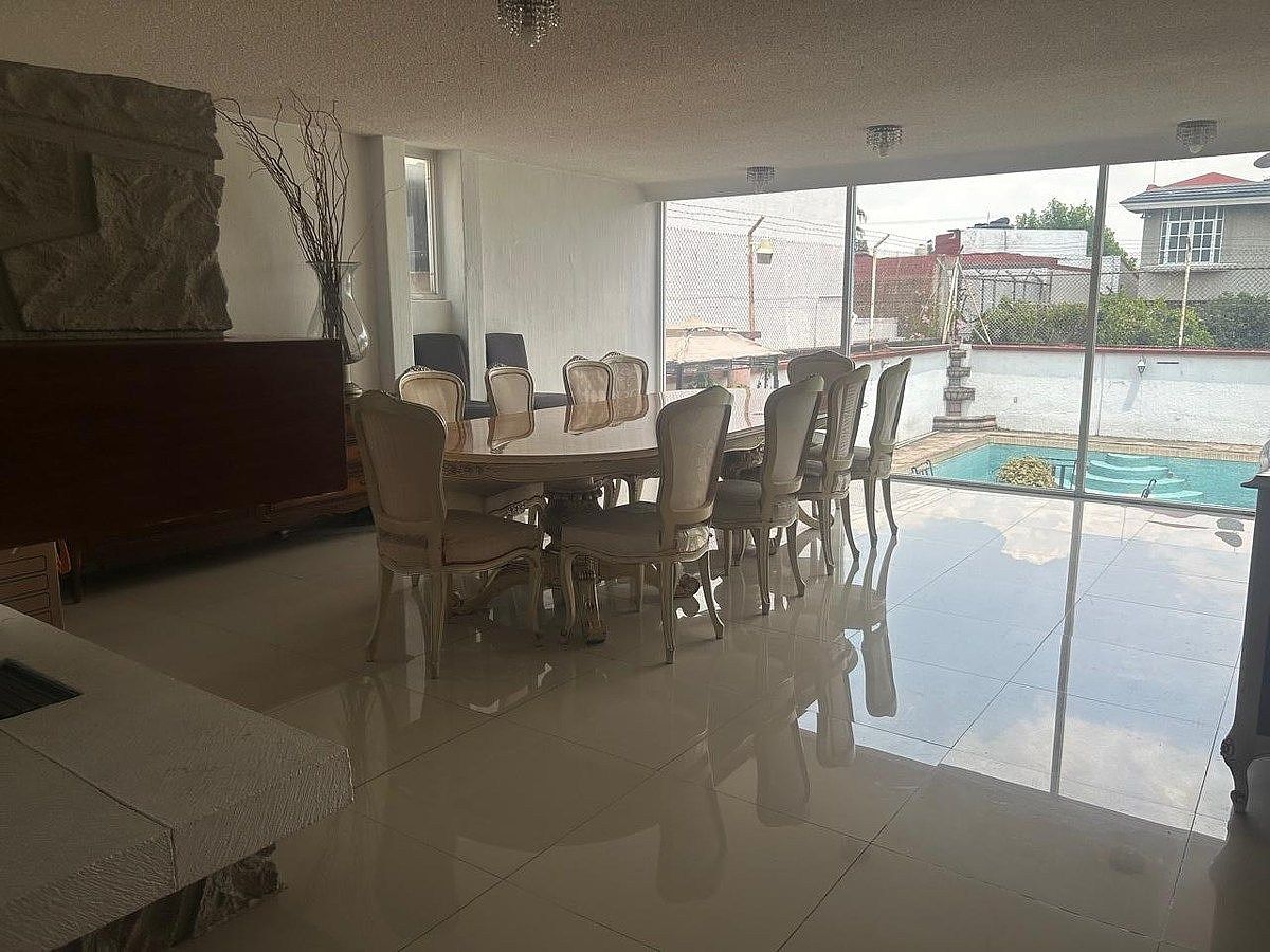 House in Ciudad Satélite, Naucalpan de Juárez, photo 7 of 35