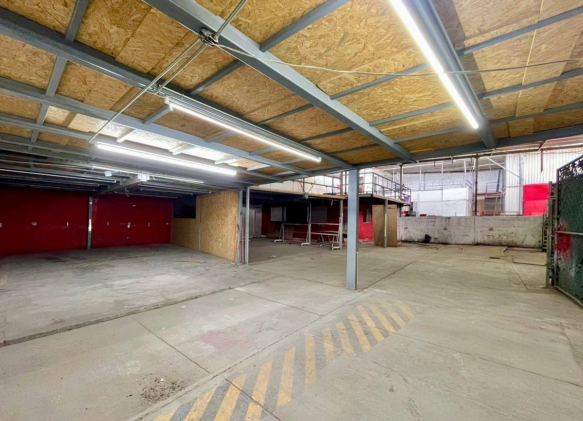 Bodega comercial en Brisas de Chapala, Tlaquepaque, foto 3 de 7