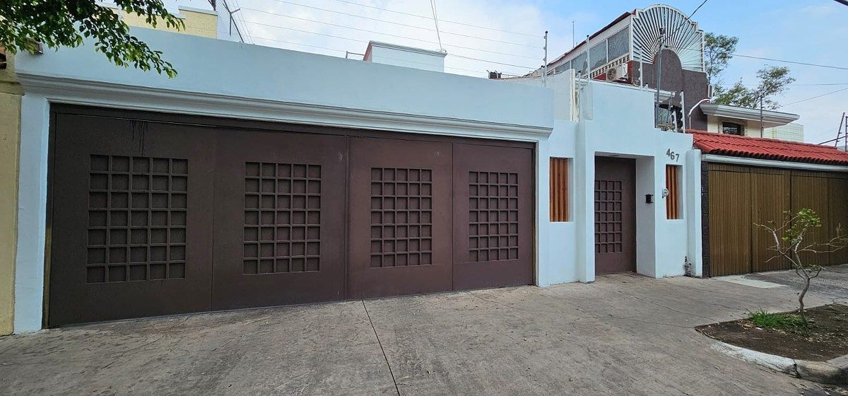 CASA REMODELADA À VENDA CIDADE DO SOL ZAPOPAN, foto 1 de 33