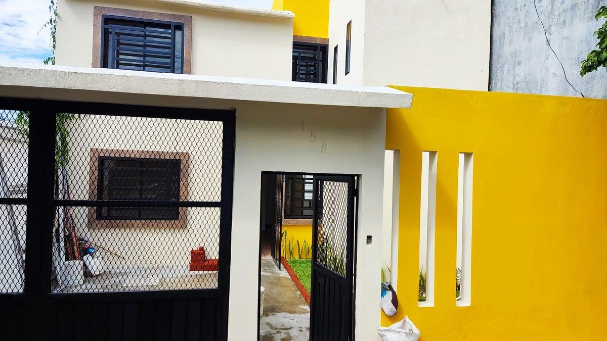 CASA EN VENTA CON RECAMARA EN PLANTA BAJA EN TUXTLA GUTIERREZ, foto 1 de 9