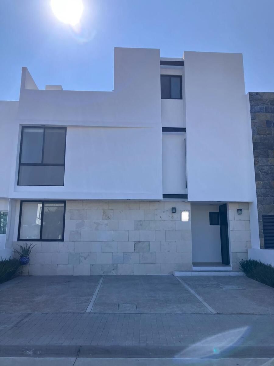 Casa em condomínio fechado em Milenio III, Querétaro, foto 2 de 25