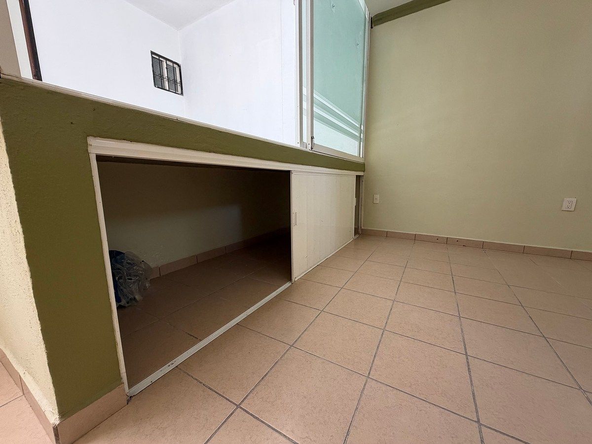 Espacio para almacenamiento., photo 20 of 21
