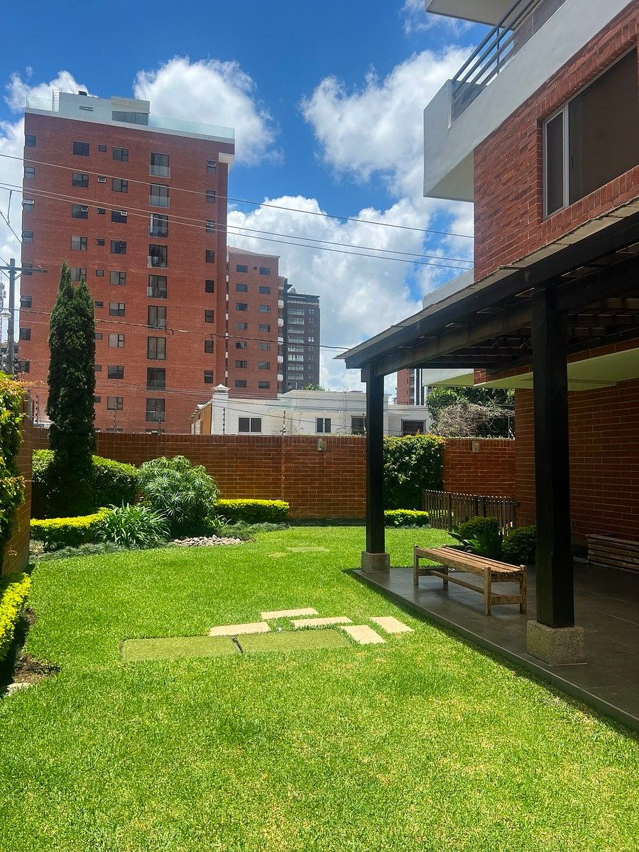Apartamento en Zona 10, Guatemala, foto 25 de 26