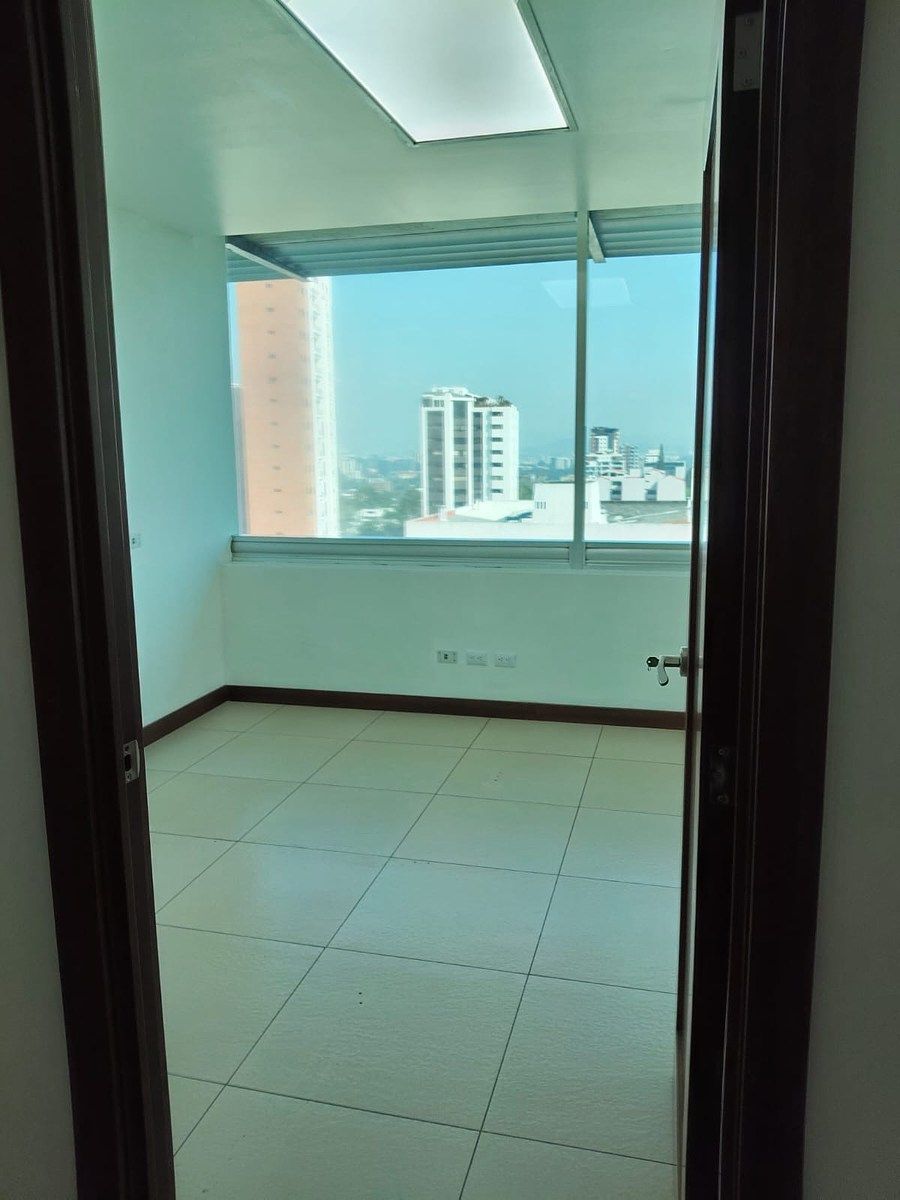 Oficina en Zona 15, Guatemala, foto 10 de 11