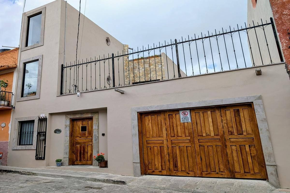 House in San Antonio, San Miguel de Allende, photo 2 of 26