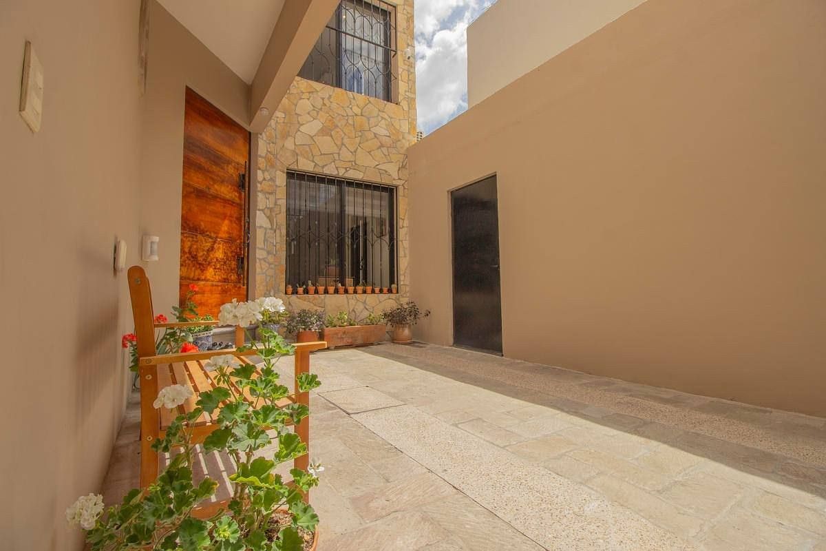 House in San Antonio, San Miguel de Allende, photo 5 of 26