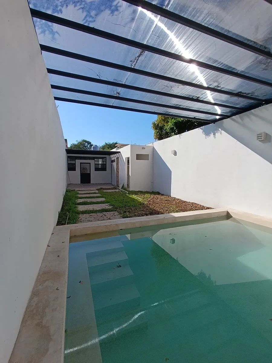 ONE-STOREY HOUSE FOR RENT IN DOWNTOWN MÉRIDA, photo 1 of 8