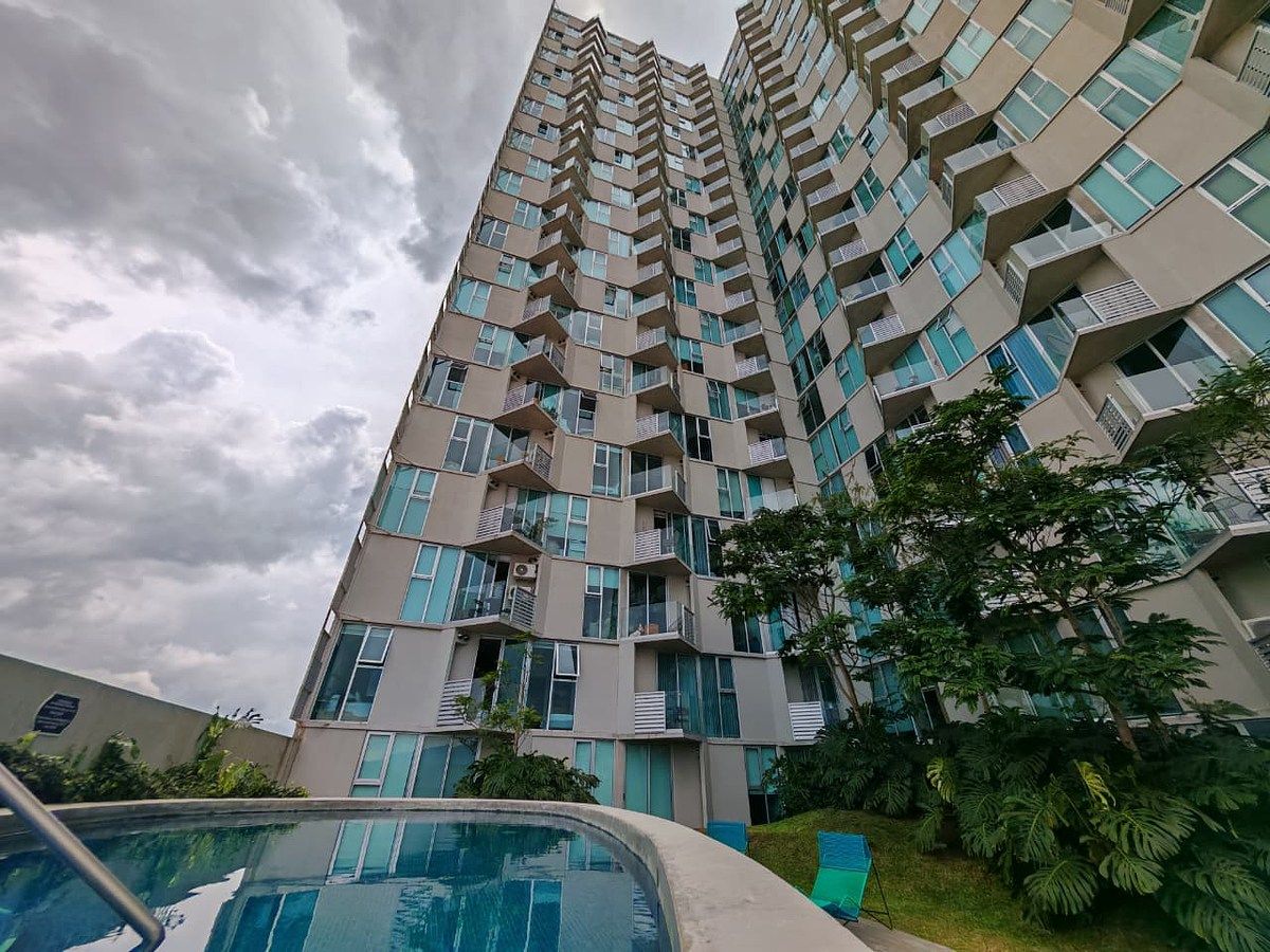 ¡Alquila en SECRT Sabana! Apartamento amueblado en piso 22 con parqueo y bodega, foto 1 de 27