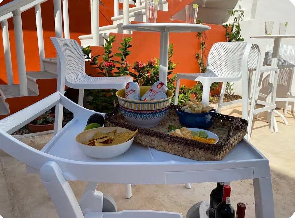 Terrace by pool, foto 19 de 47