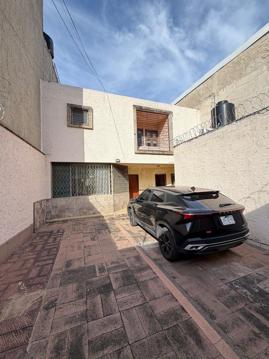 Casa con uso de suelo en Santa Eduwiges, Guadalajara, foto 5 de 21