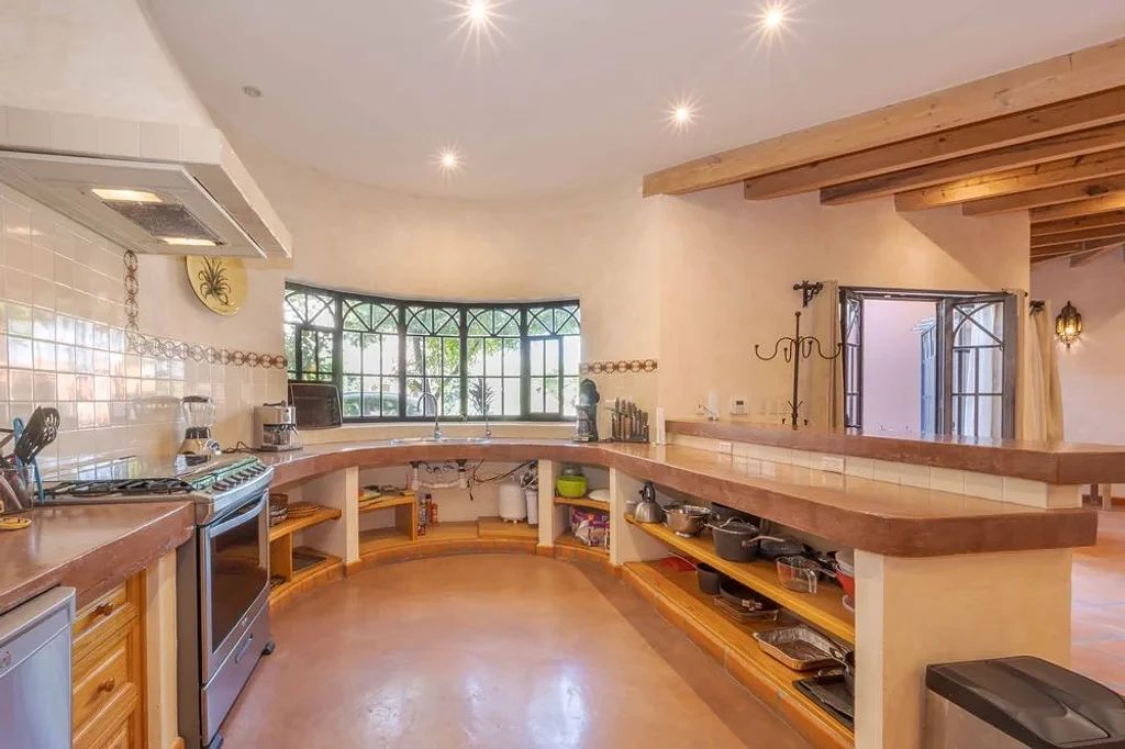 House in Gated Community in San Antonio, San Miguel de Allende, photo 3 of 27