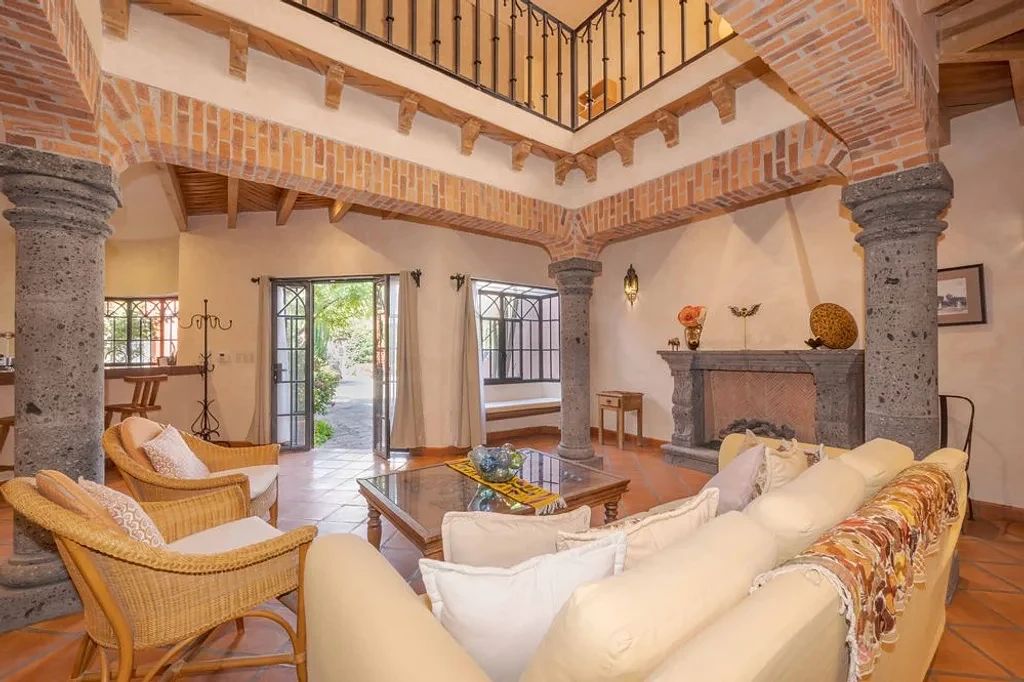 House in Gated Community in San Antonio, San Miguel de Allende, photo 9 of 27