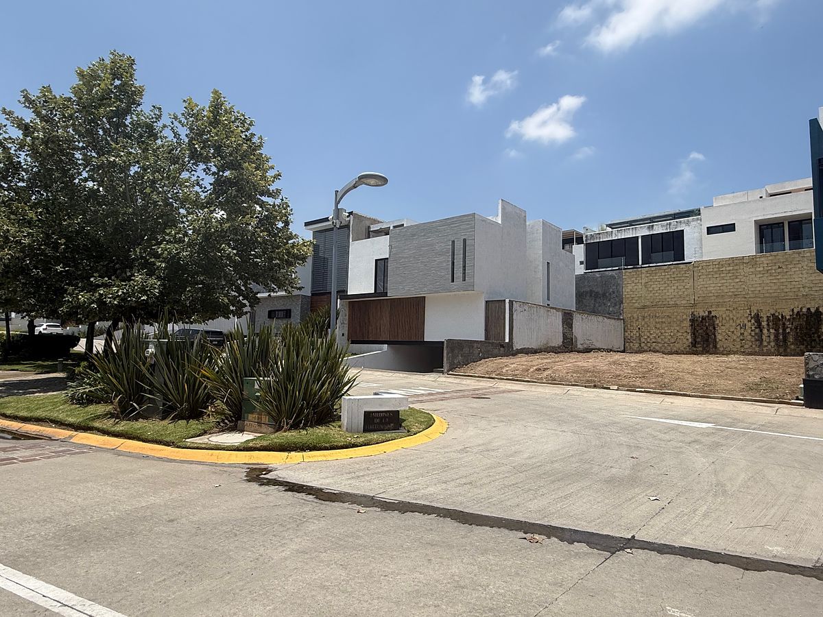 Lote em Valle Imperial, Zapopan, foto 2 de 8