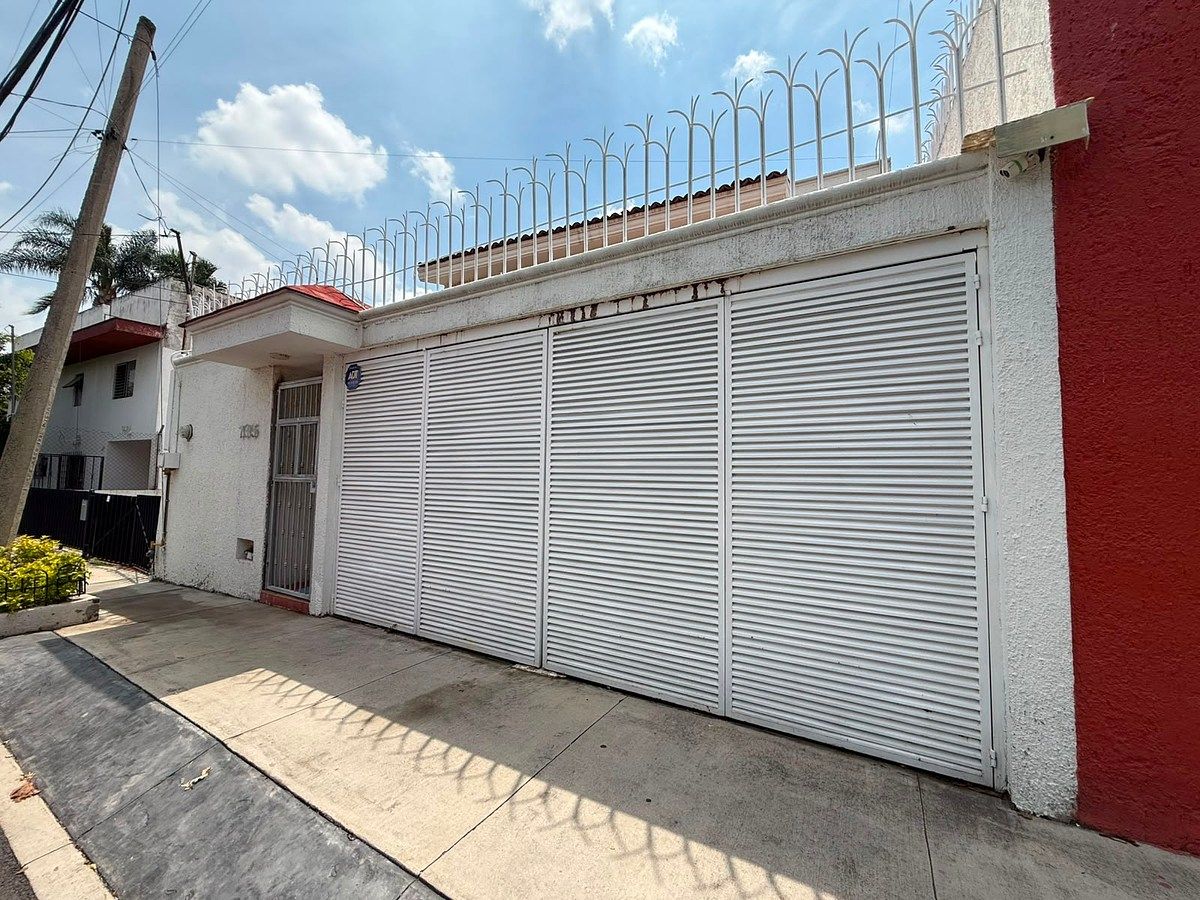House for sale, very well located near Los Cubos, photo 1 of 16