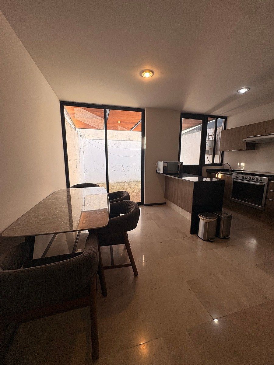 House in Gated Community in Arbolada Bosques de Santa Anita, Tlajomulco de Zúñiga, photo 4 of 17