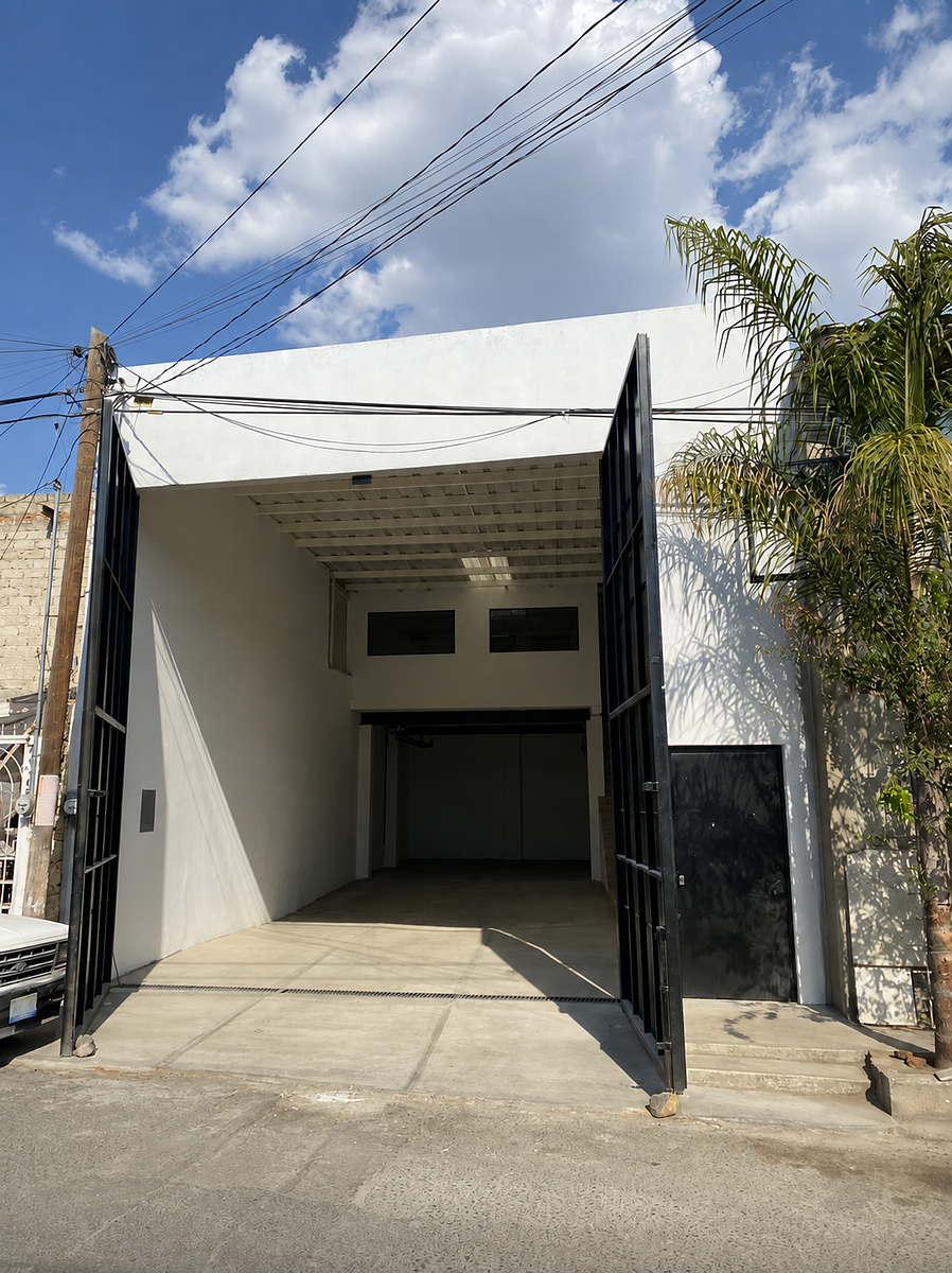 BODEGA EN VENTA EN MARIANO OTERO - foto 1