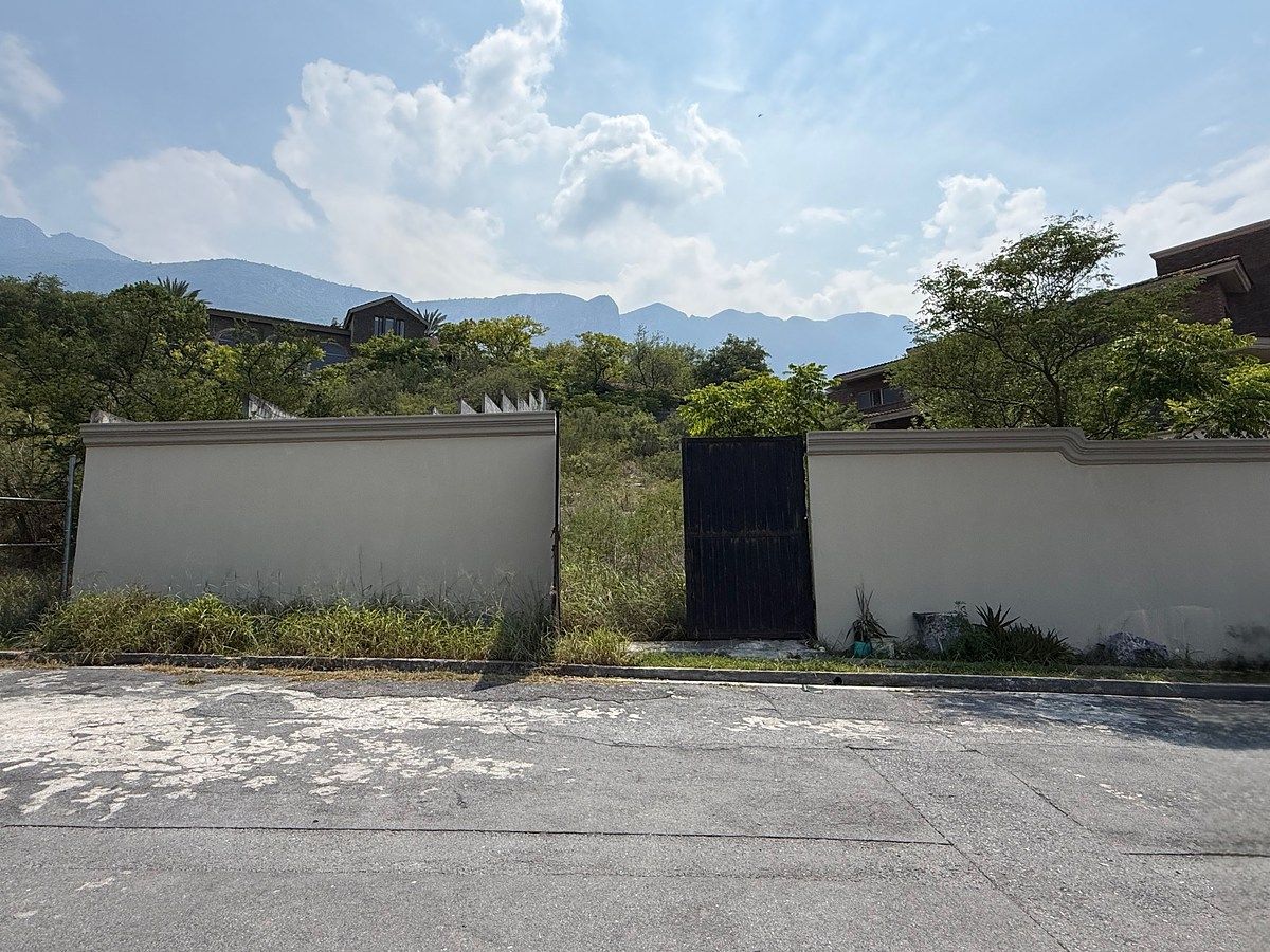 Lote em Jardines Coloniales, San Pedro Garza García, foto 3 de 4