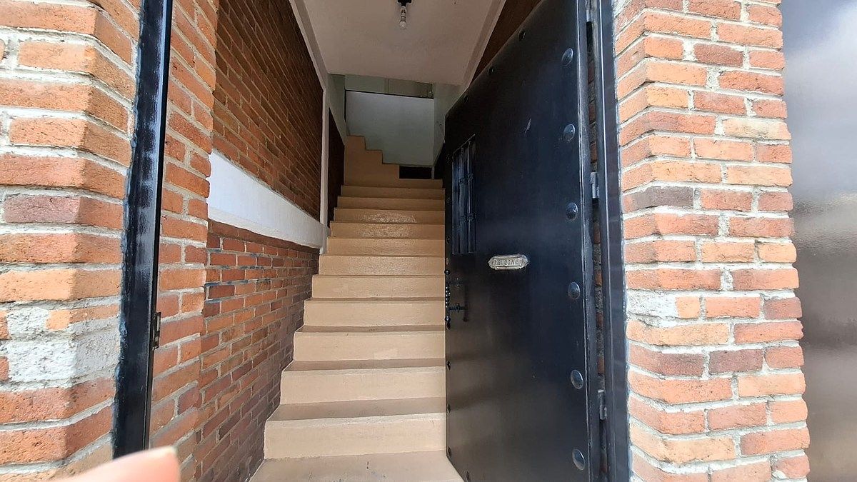 Escaleras al departamento, foto 32 de 40