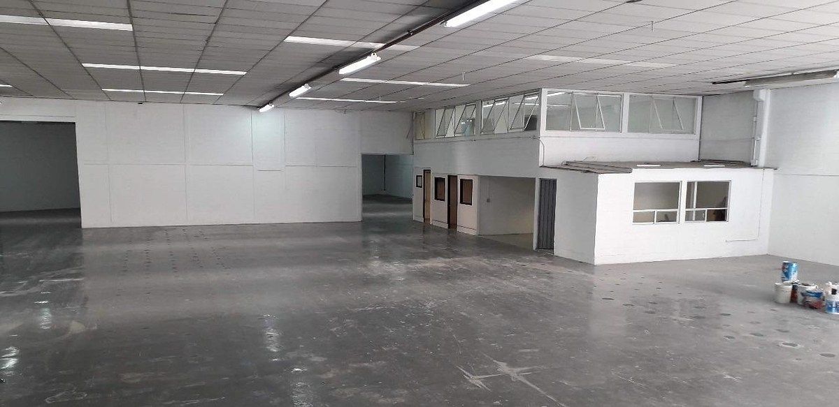 Industrial Warehouse in Los Reyes, Tlalnepantla de Baz, photo 2 of 9