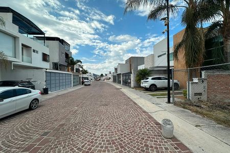 TERRENO HABITACIONAL EN VENTA EN MEJOR FRACC. CUMBRES DEL LAGO JURIQUILLA. QRO