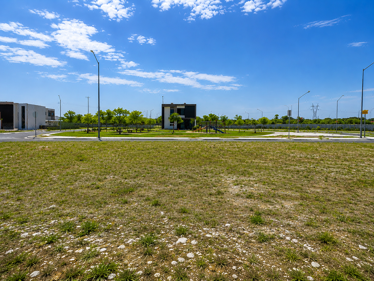 Terreno en Venta Frente a Parque En Esquina Rinconada Colonial