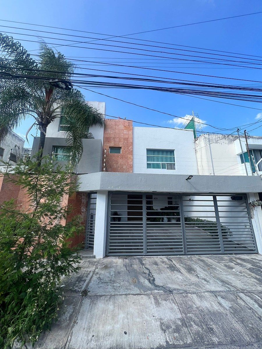 CASA EN VENTA EN JARDINES DEL SOL - foto 2