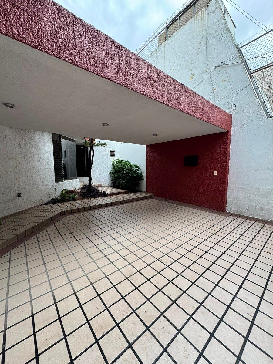 Casa em Ladrón de Guevara, Guadalajara, foto 2 de 20
