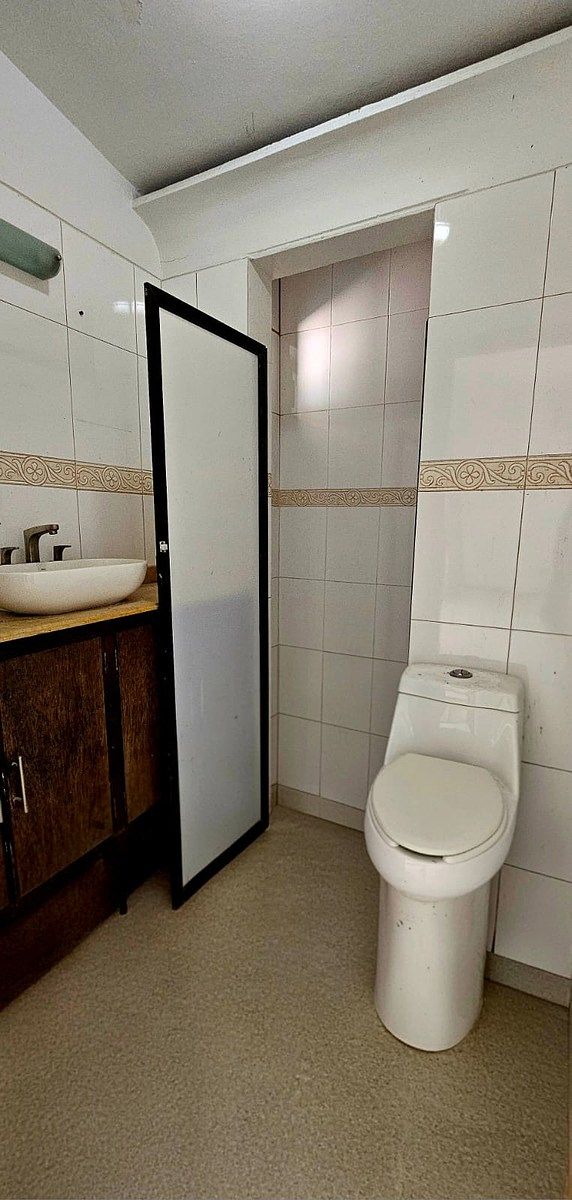 Casa com uso comercial em Jardines del Bosque Centro, Guadalajara, foto 5 de 12