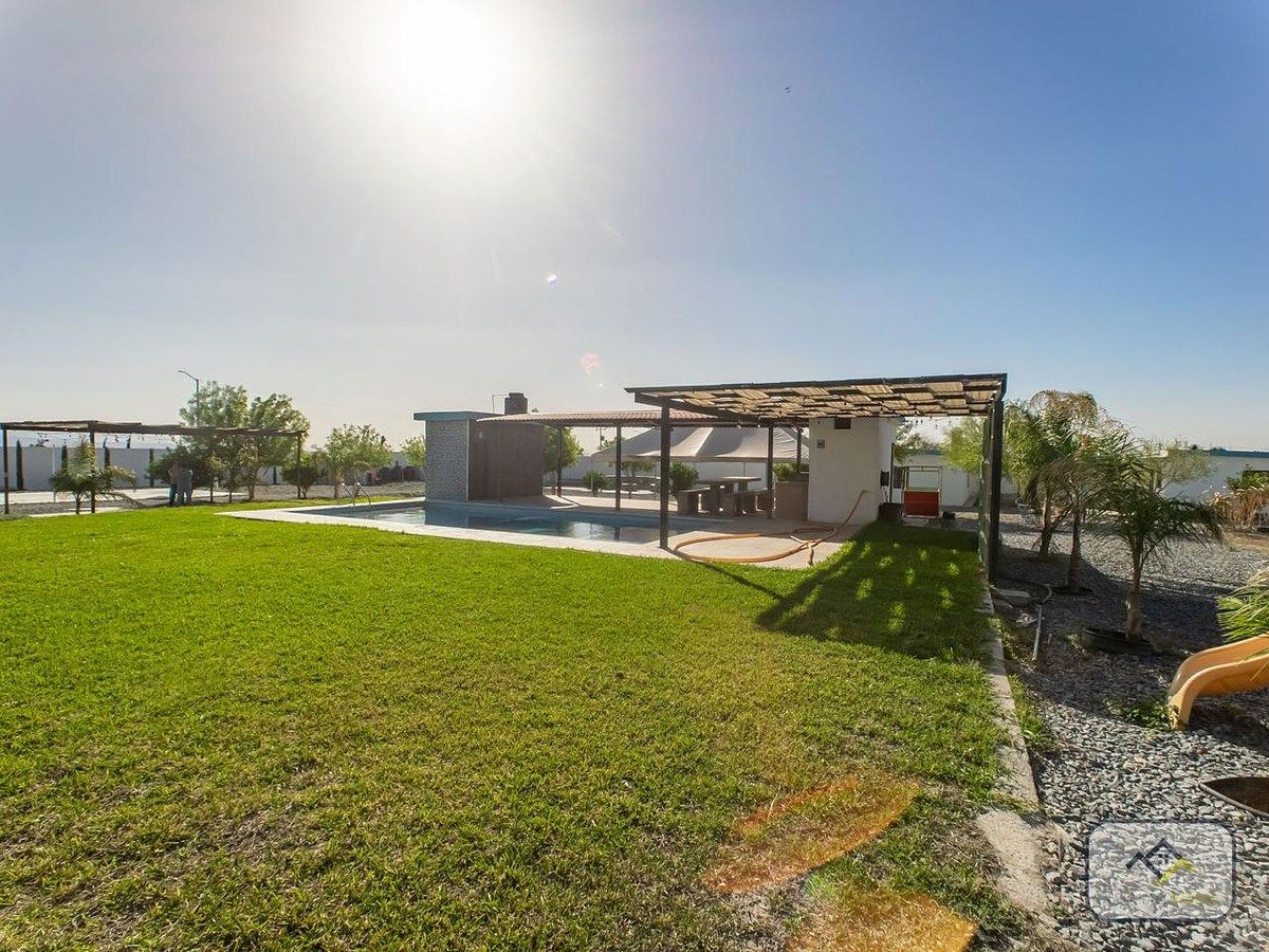 Country House in Hacienda Santa Gertrudis, Salinas Victoria, photo 6 of 20