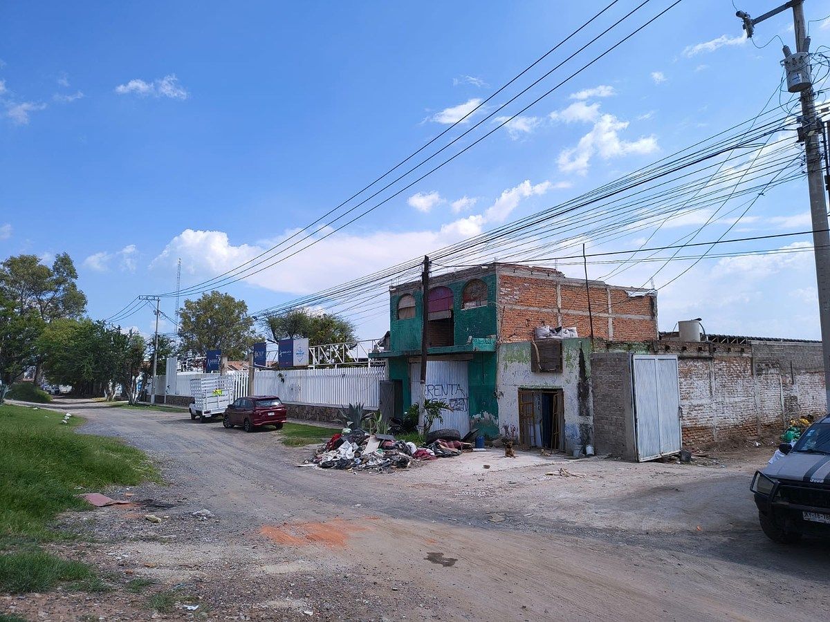 TERRENO SOBRE CARRETERA ZAPOTLANEJO CERCA DE PERIFERICO - foto 3