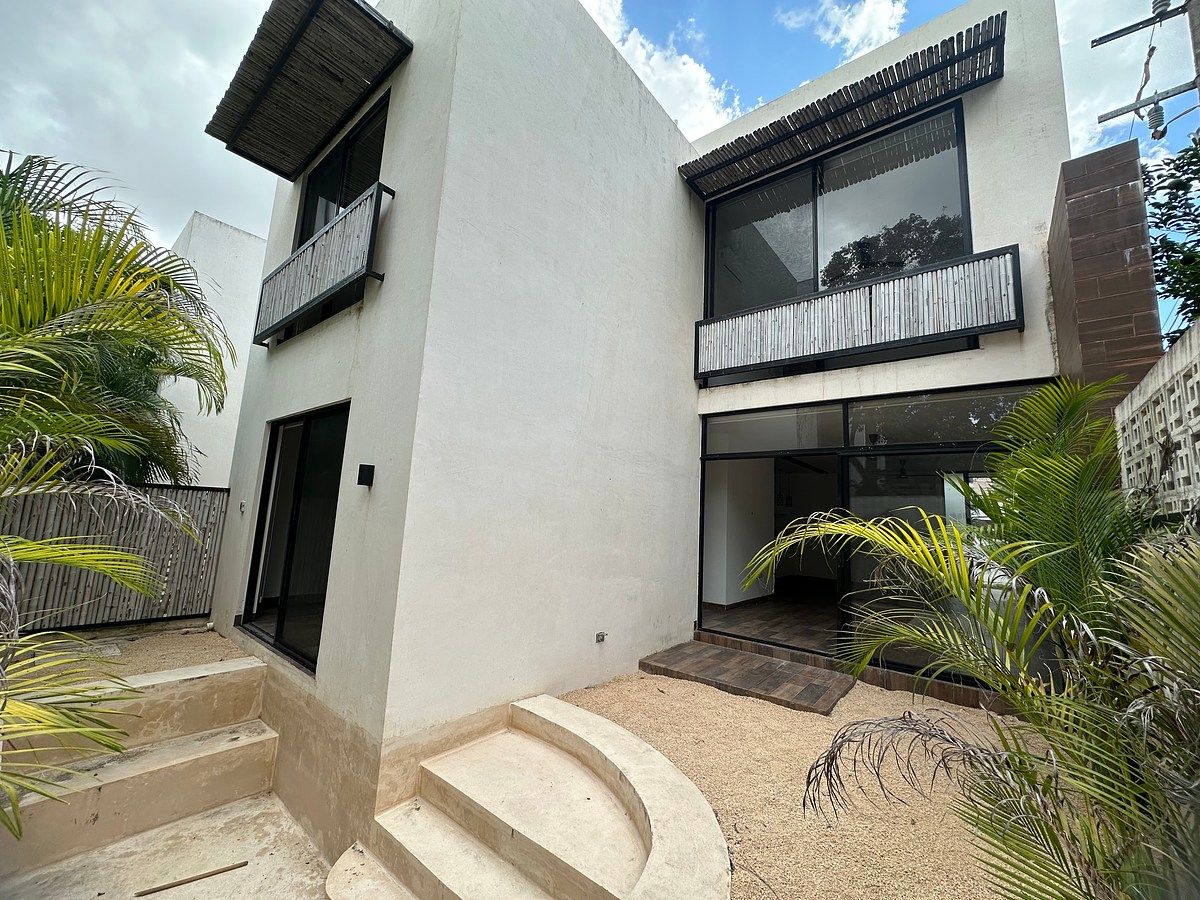 RENTAL OF TULUM STYLE VILLA WITH GROUND FLOOR BEDROOM, photo 1 of 17