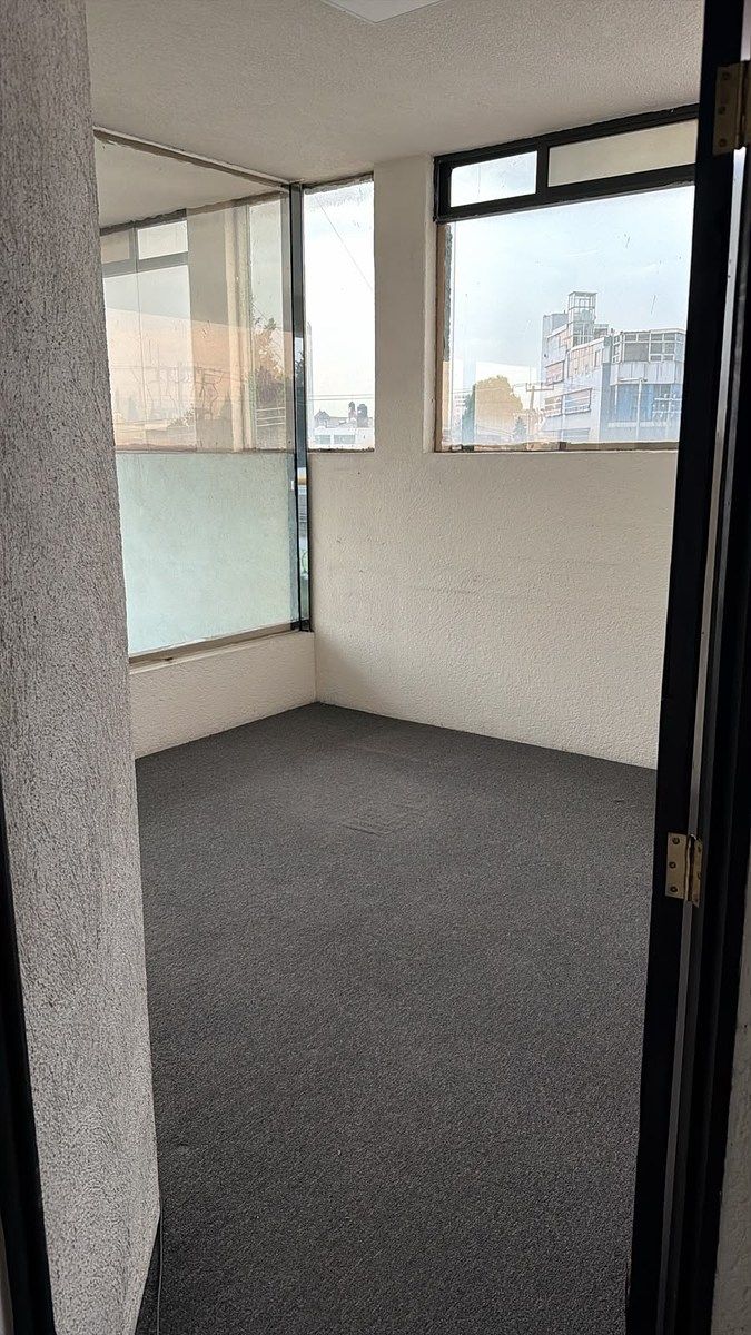 Edificio en Comisión Federal de Electricidad, Toluca, foto 7 de 9