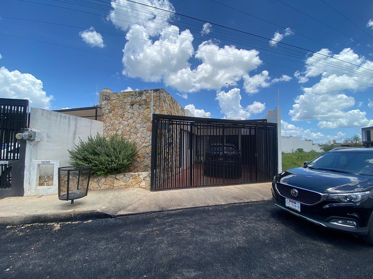 Casa em Chichi Suárez, Mérida, foto 2 de 24
