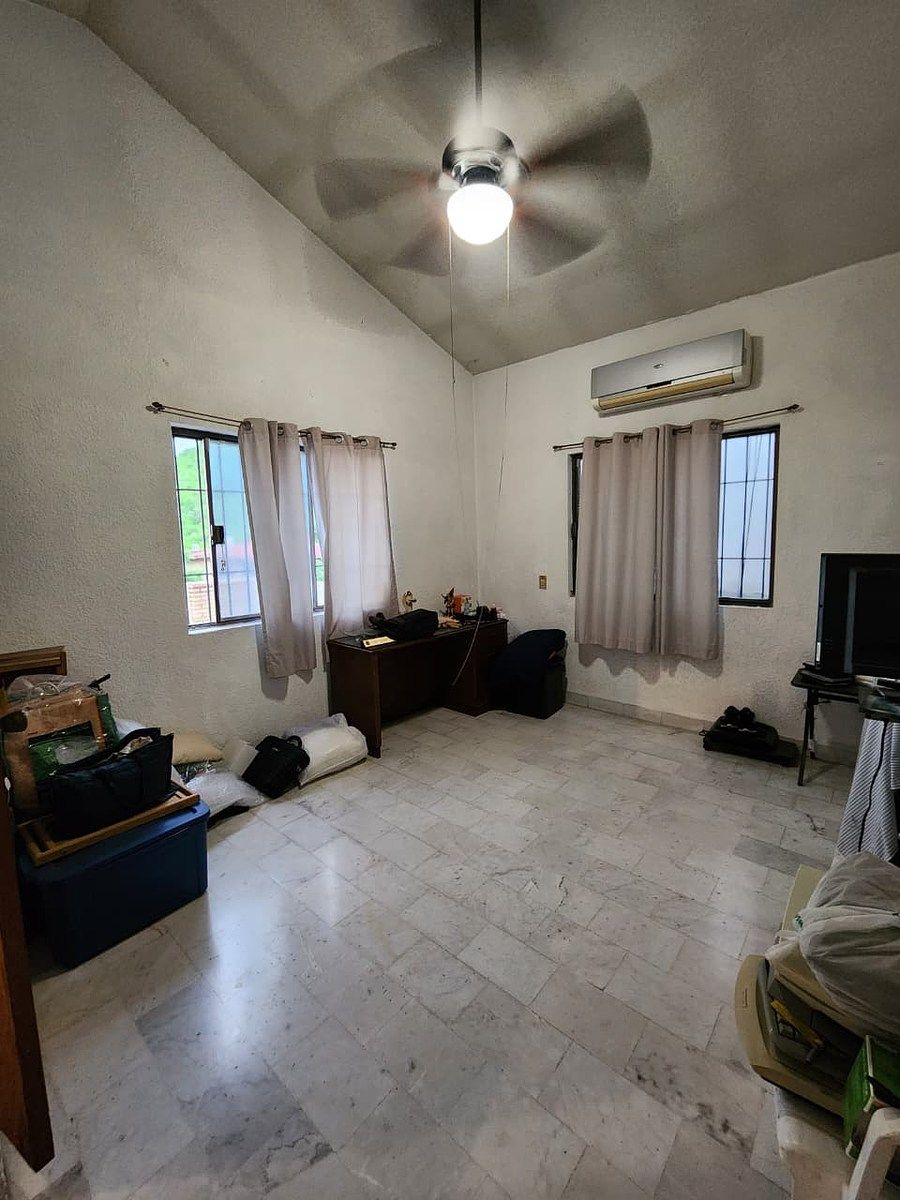 House in Contry la Silla, Guadalupe, photo 12 of 16