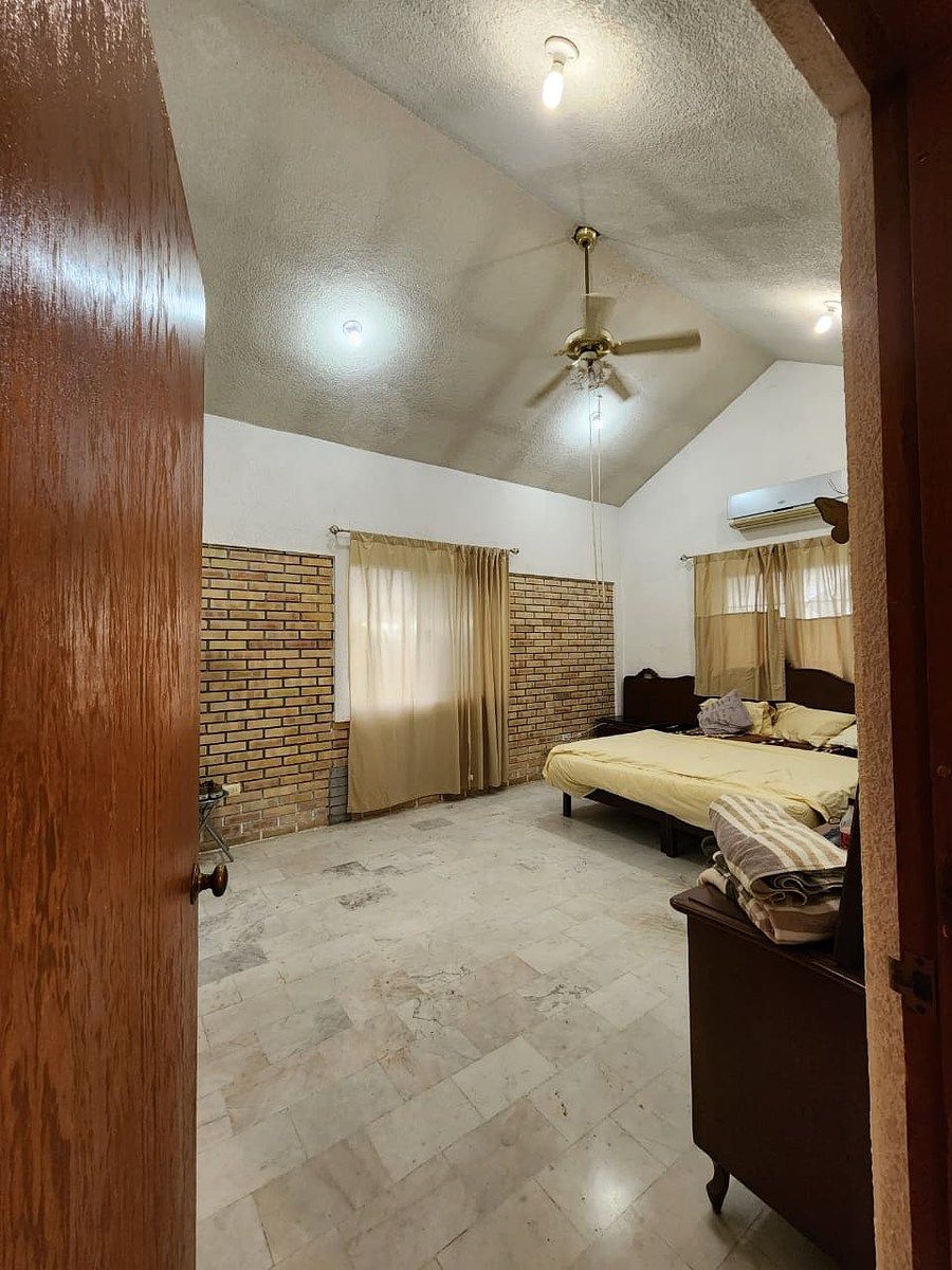 House in Contry la Silla, Guadalupe, photo 14 of 16