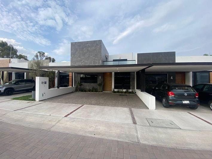 CASA EM CAÑADAS DEL ARROYO, CORREGIDORA, QUERETARO, foto 1 de 21