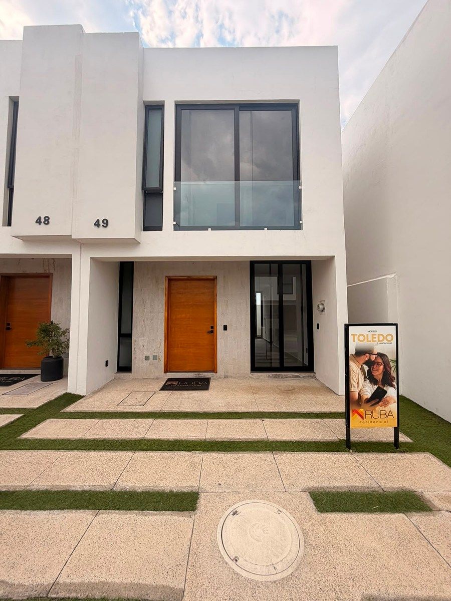 NEW HOUSE IN ZENITH NORTE VALDEPEÑAS | TOLEDO MODEL, photo 1 of 15