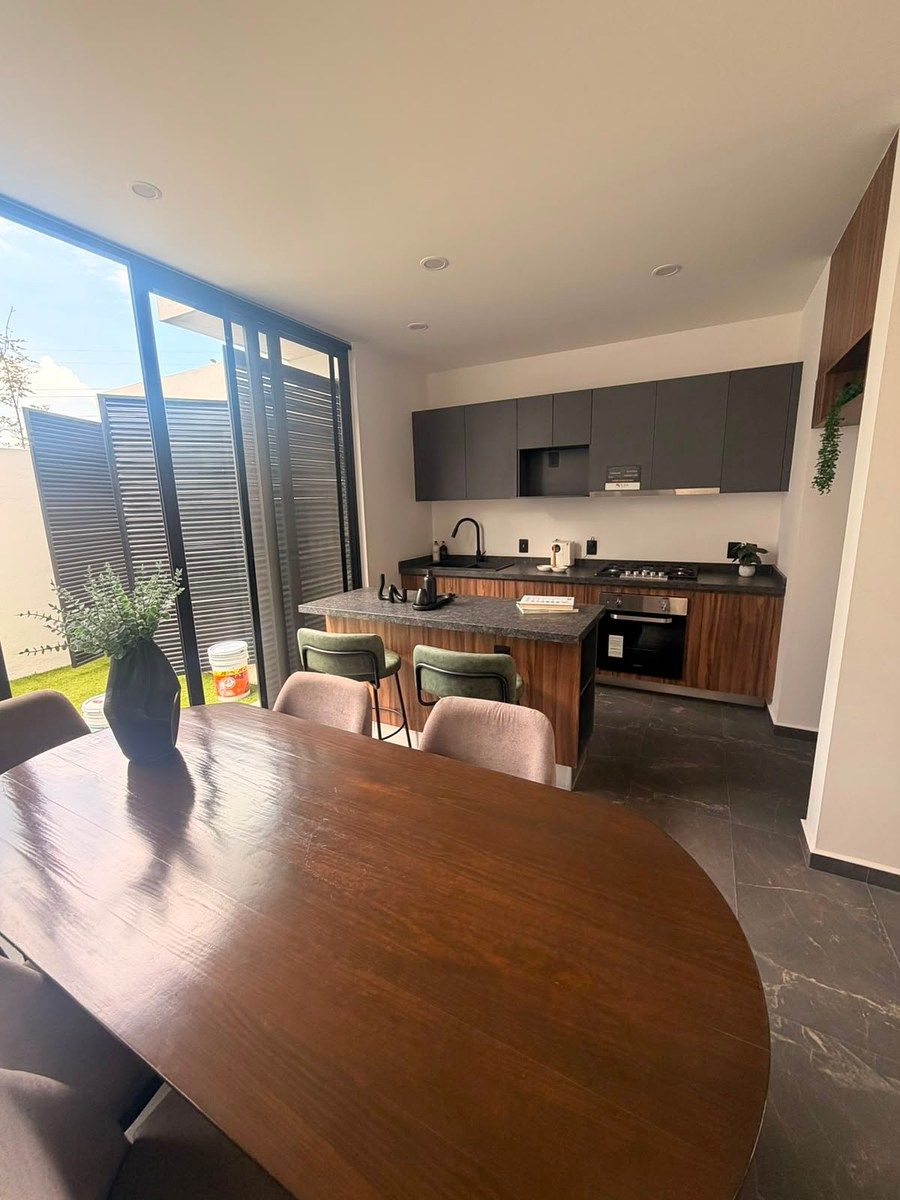House in Gated Community in Real de Valdepeñas, Zapopan, photo 4 of 17