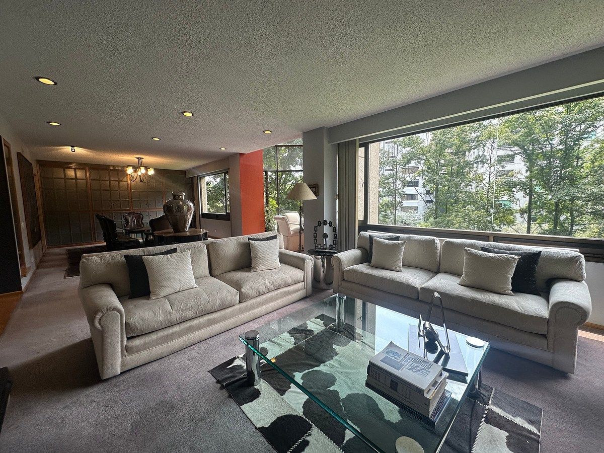 Bosque de las Lomas venta Elegante departamento., foto 1 de 32