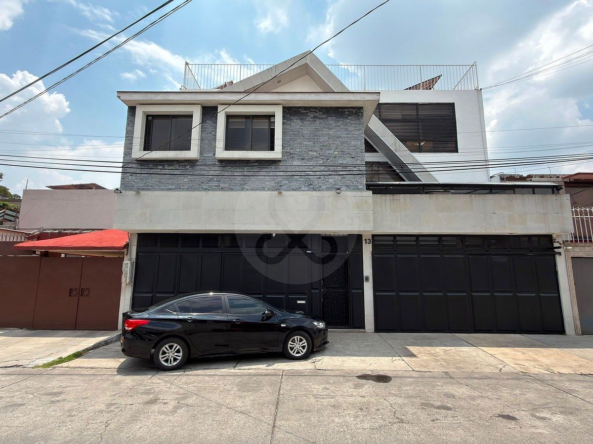 CASA EN RENTA EN TECAMACHALCO | 650 M² | ALBERCA | 4 RECÁMARAS, foto 1 de 31