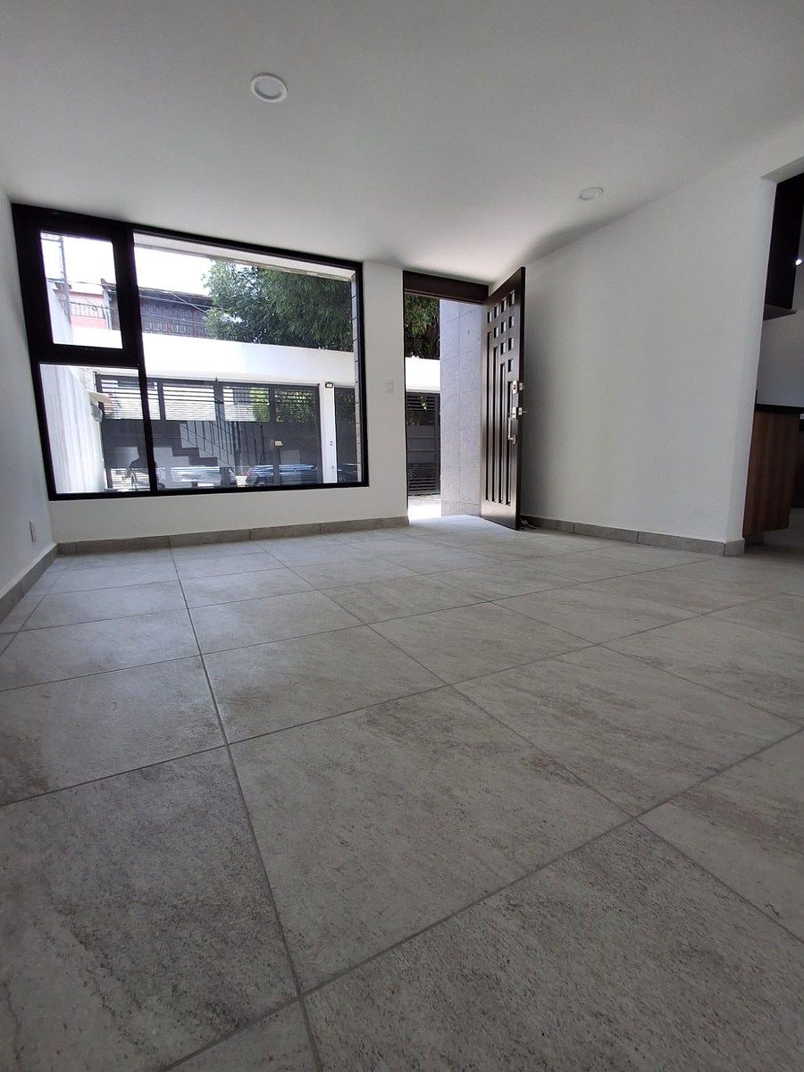 Casa em Ciudad Satélite, Naucalpan de Juárez, foto 3 de 41