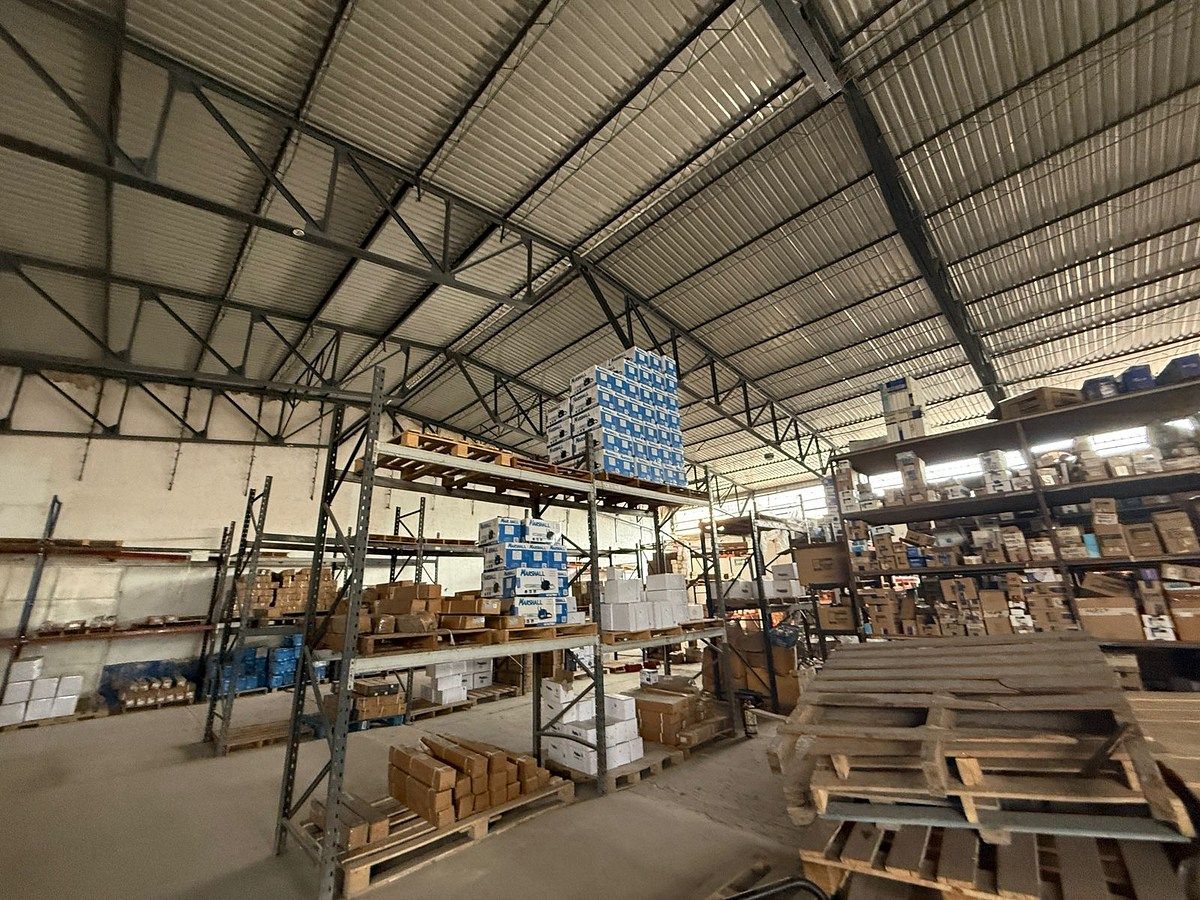 BODEGA INDUSTRIAL EN VENTA | 1,345 M² TERRENO | 1,450 M² CONSTRUCCIÓN - foto 4