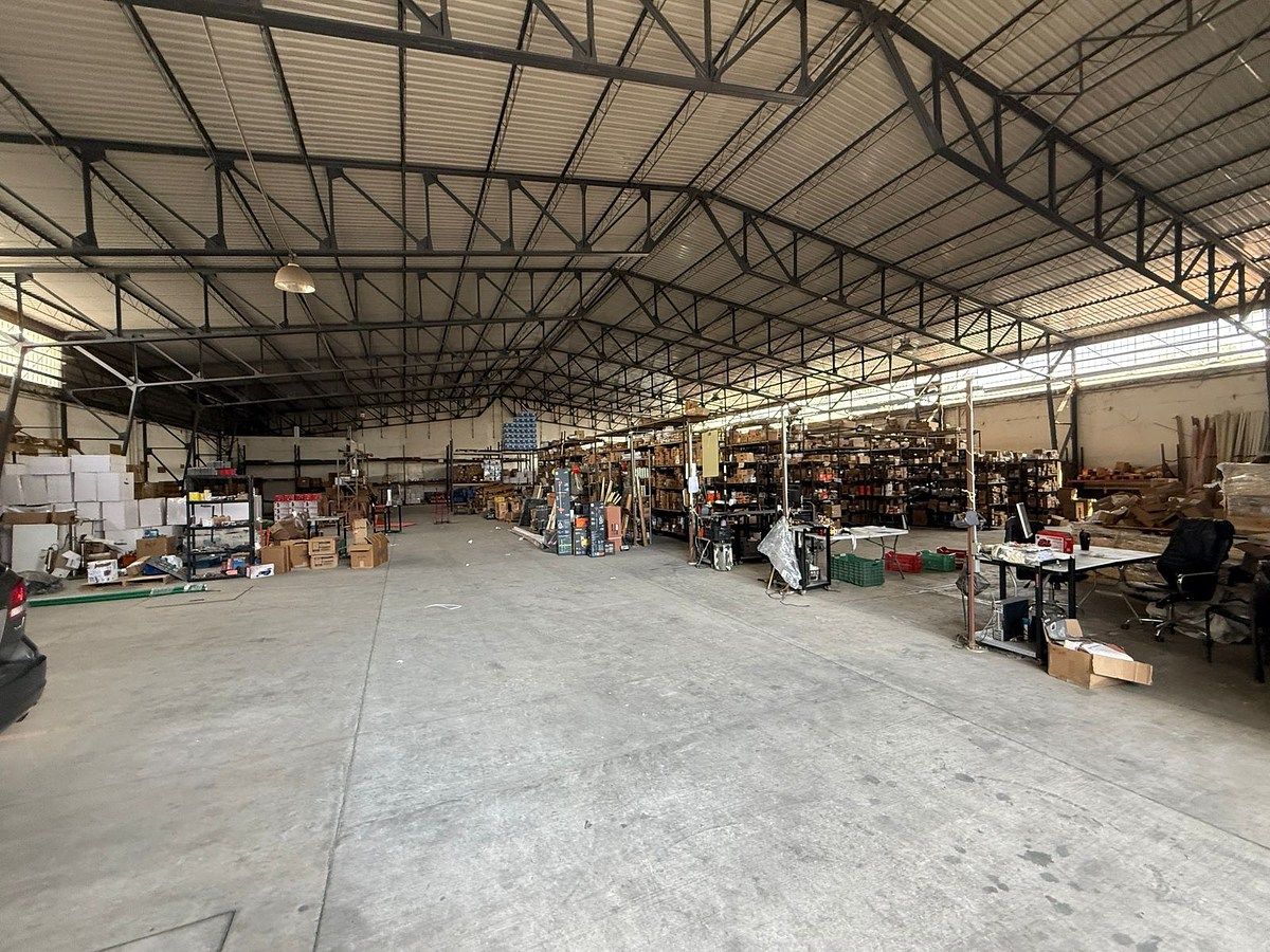 BODEGA INDUSTRIAL EN VENTA | 1,345 M² TERRENO | 1,450 M² CONSTRUCCIÓN - foto 5