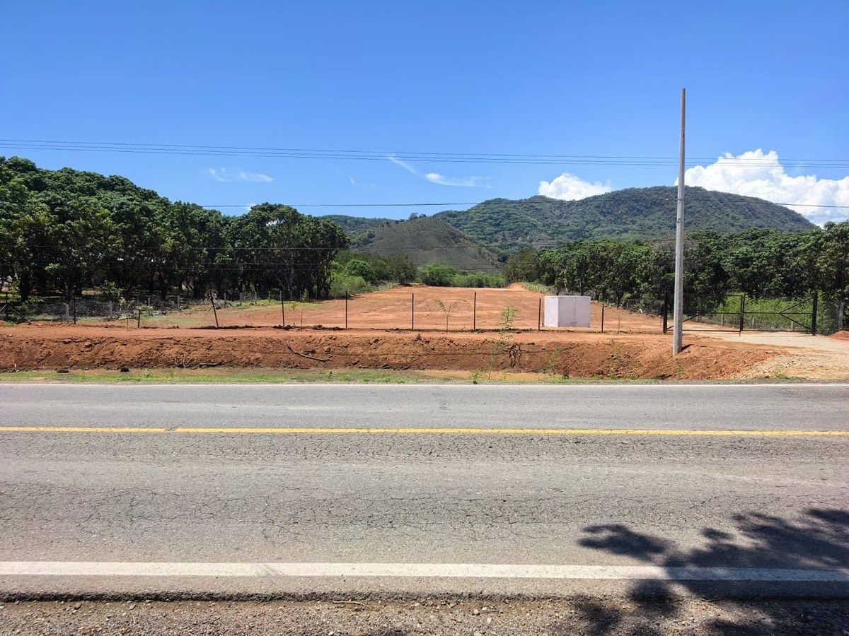 Lote em Las Varas Centro, Compostela, foto 2 de 9