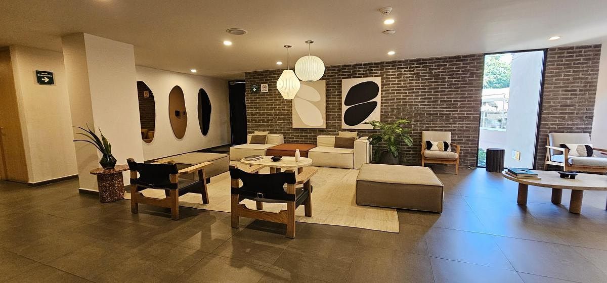 Lobby, photo 22 of 26