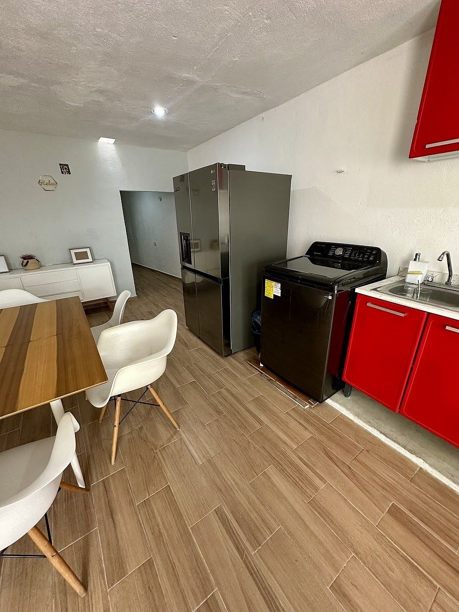 CASA REMODELADA EN VENTA CERCA DE LA AVE ITZAES, foto 1 de 17