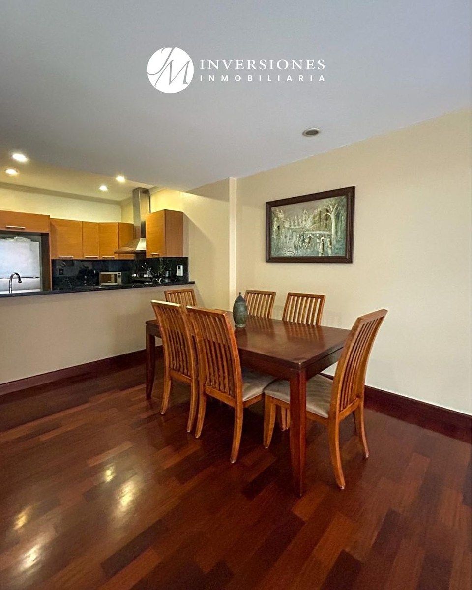 Apartamento en Zona 10, Guatemala, foto 2 de 12