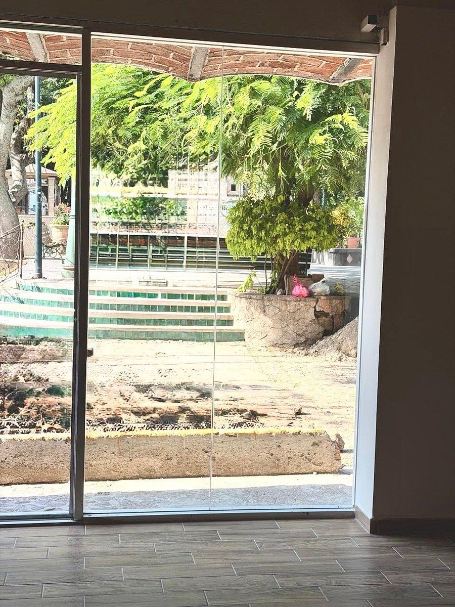 Local comercial en Ajijic Centro, Chapala, foto 2 de 2